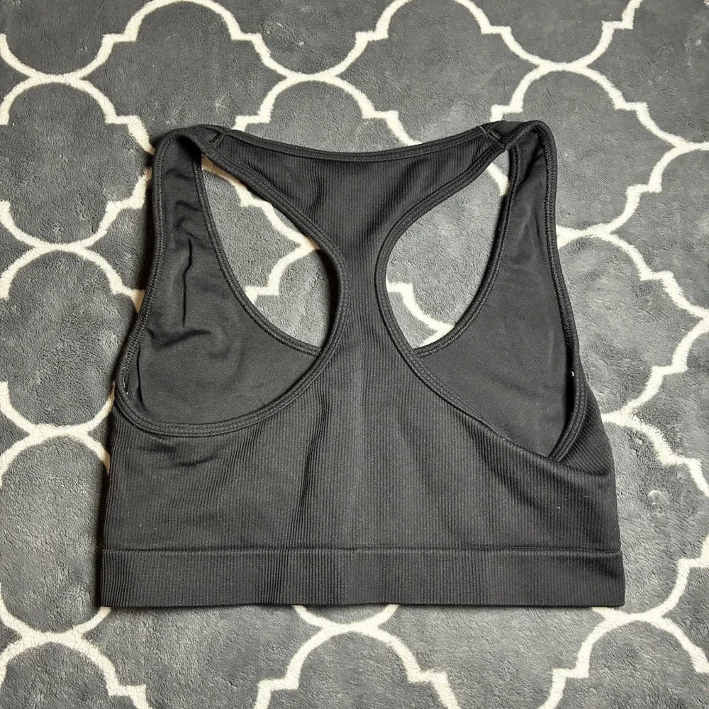 Alo Yoga Wellness Bra Black Ribbed Seamless Racerback Sports Bra Size M Medium